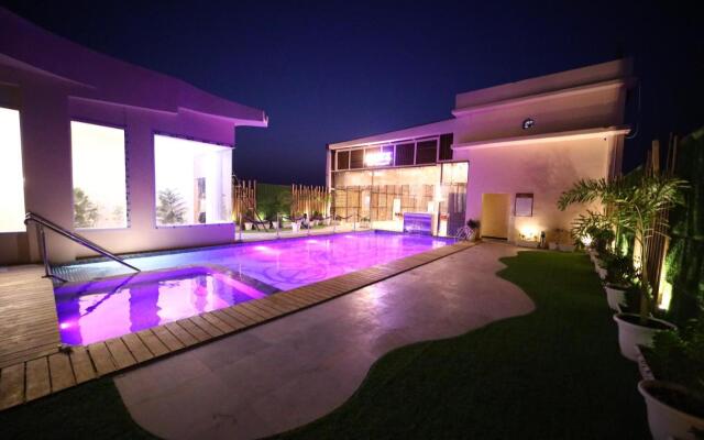 Primeland Hotel