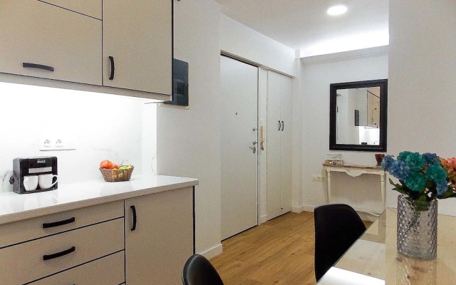 Plaka Hidden Jewel - Acropolis