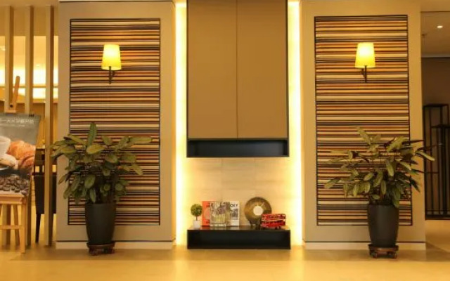 Homeinn Plus Hotel (Shenyang Qingnian Avenue Subway Station)