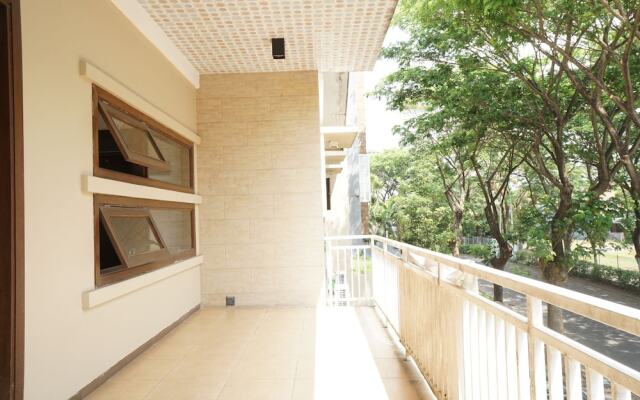 OYO 92863 Hotel Blessing