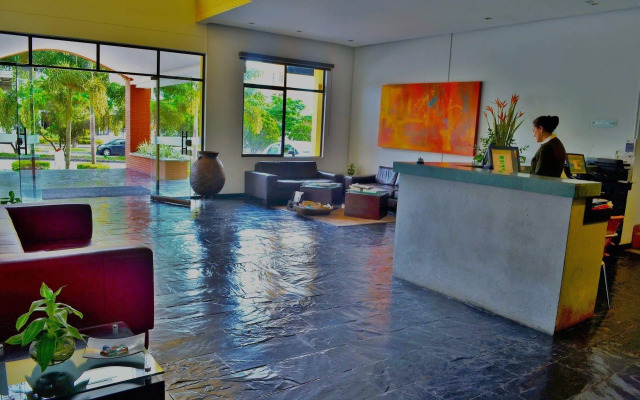 Hotel Pinares Plaza