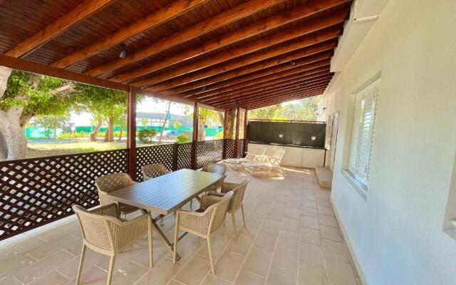 Dream Beachfront Bungalow