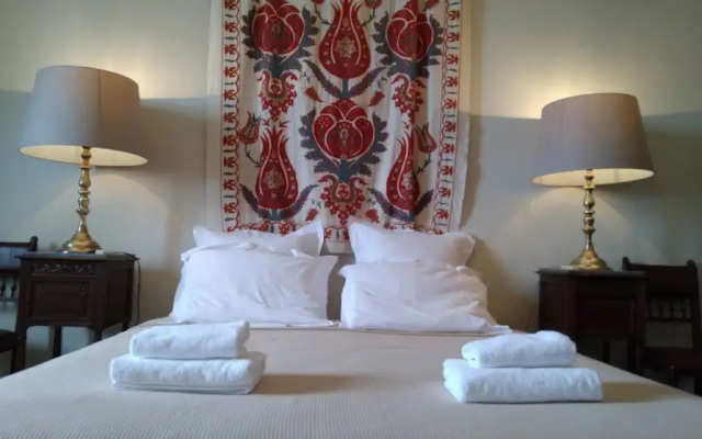 Le Château D'Estrac