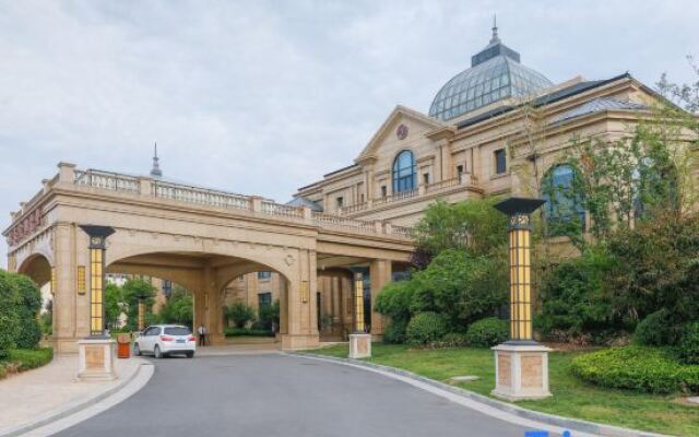 Yinji Huangdi Palace Yu Hot Spring Hotel (Animal Kingdom)