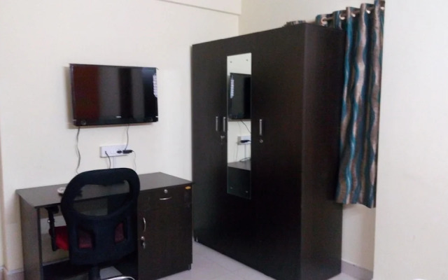 Rishon Suite