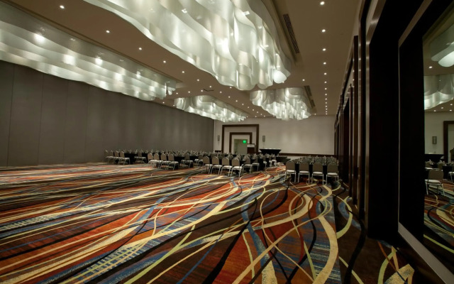 HS HOTSSON Hotel Leon