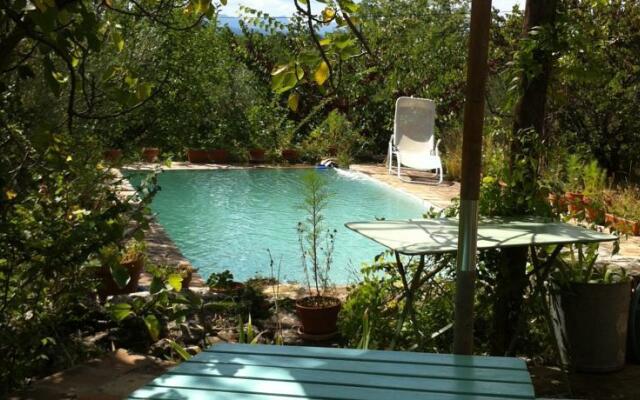 Charming Little House With Pool