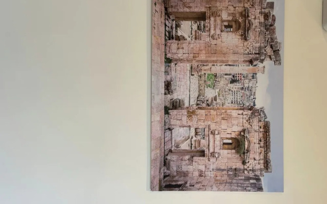 12 Antica Jabal Al Lweibdeh