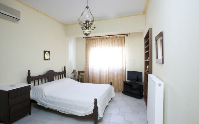 Spacious villa at Ilia Edipsou