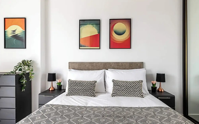 Luxurious West London Apartment