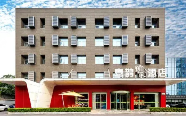 Magpie Hotel