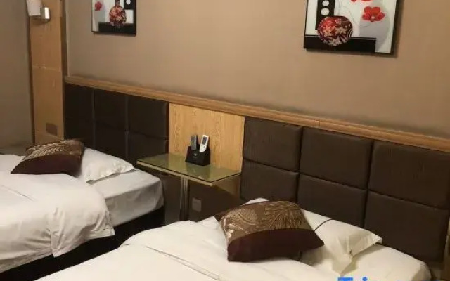 Yiyi 8 Business Hotel