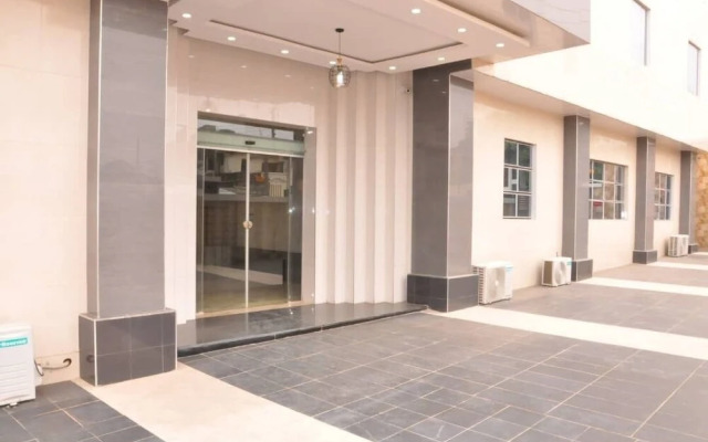 Quince Garden Hotel