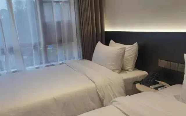 Sky Hotel
