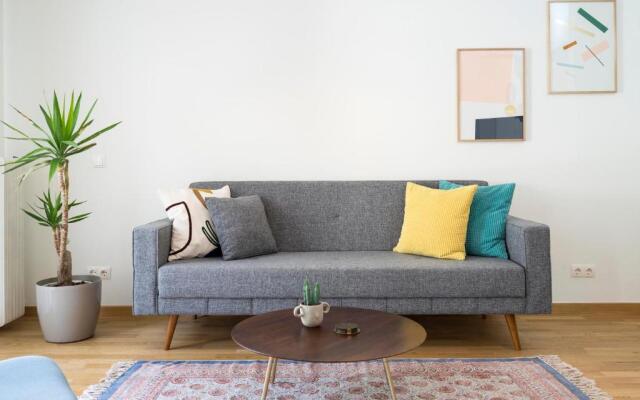 Your Perfect Relaxing Eclectic Gateway In Athens