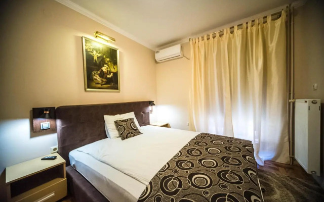 Talismano Restaurant & Apartments