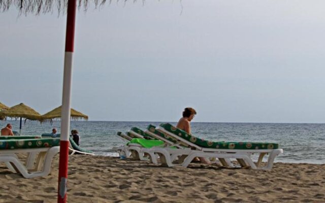 Joy Beach B&B