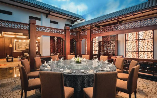 Hotel Indigo Shenzhen Overseas Chinese Town by IHG