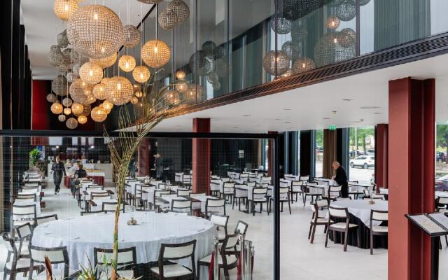 Axis Viana Business & SPA Hotel