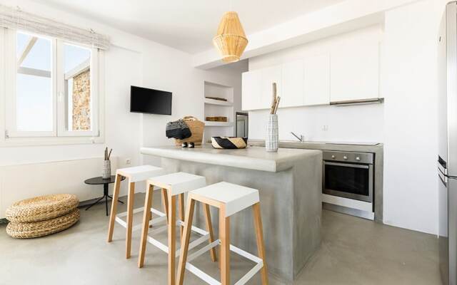 M4 Miloi 1 Bohemian Luxury Villa