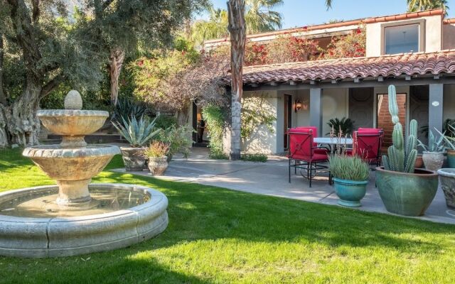 Villa Carmelita - The Sonny & Cher House