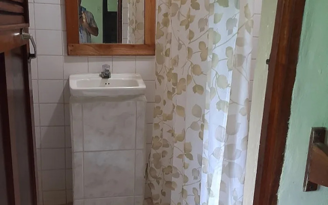Hotel Cabinas Leyko