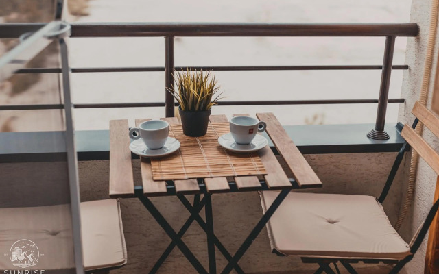 Sunrise Luxury Apartment