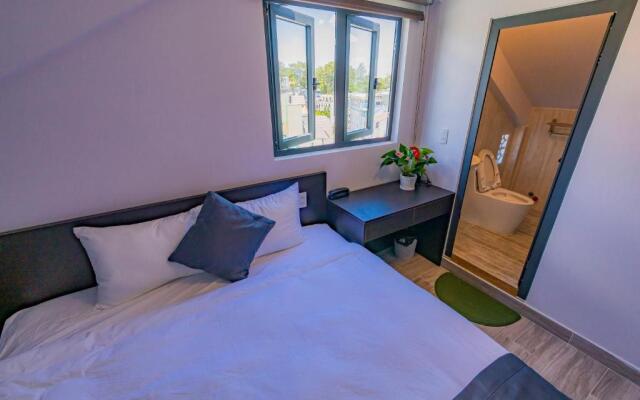Khanh Uyen 3 Hotel