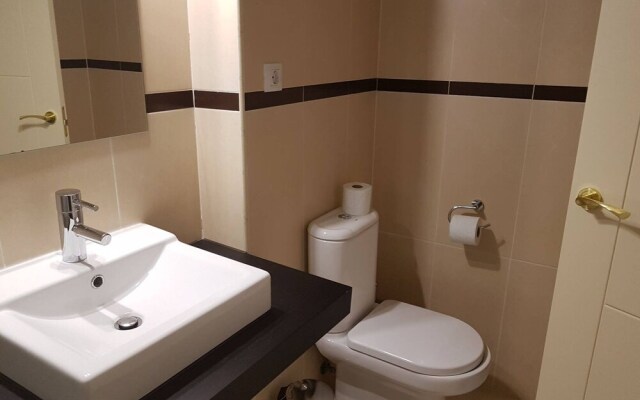 Sunny, Quiet And Spacious Apartment Nearby The Sea