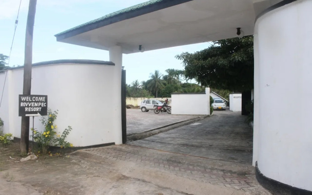 Rovvenpec Resort
