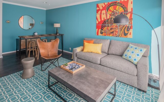 Stylish1BR Fashion Square by WanderJaunt