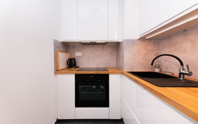 WestSide Apartments by Urbanrent