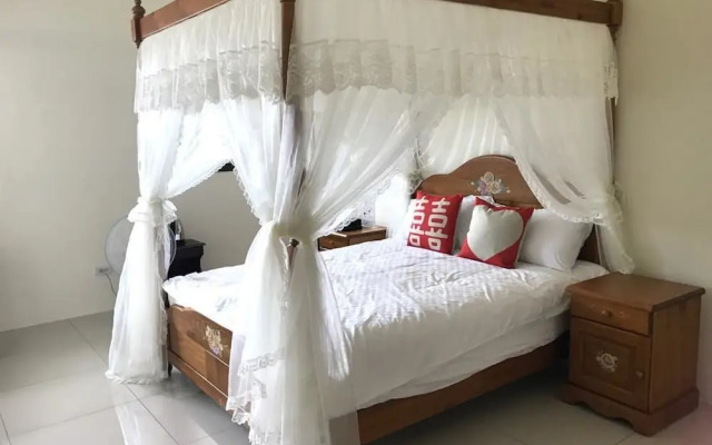 Yin Mama Warm House