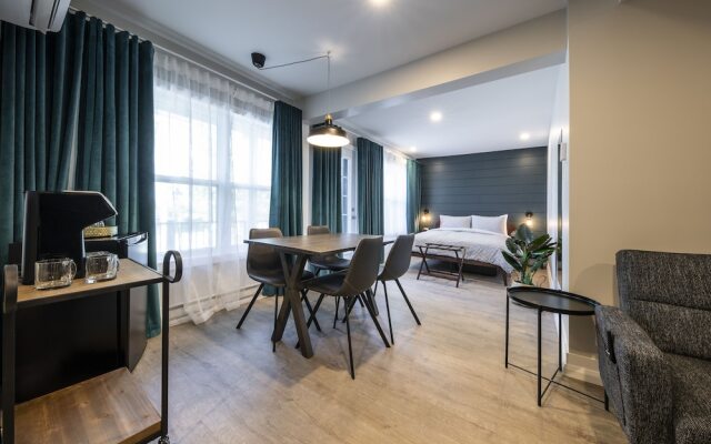 Square Victoria Maison Hôtelière