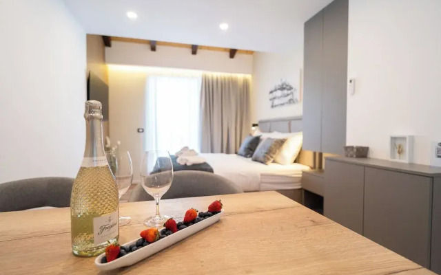 Seafront Sunset Studio&Rooms