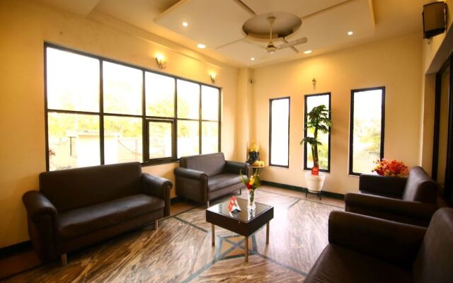OYO 10943 Hotel Plus Corporate