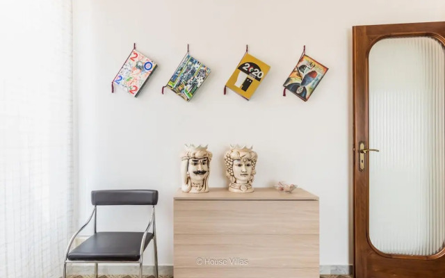 Owl Home in Noto With 2 Bedrooms and 1 Bathrooms