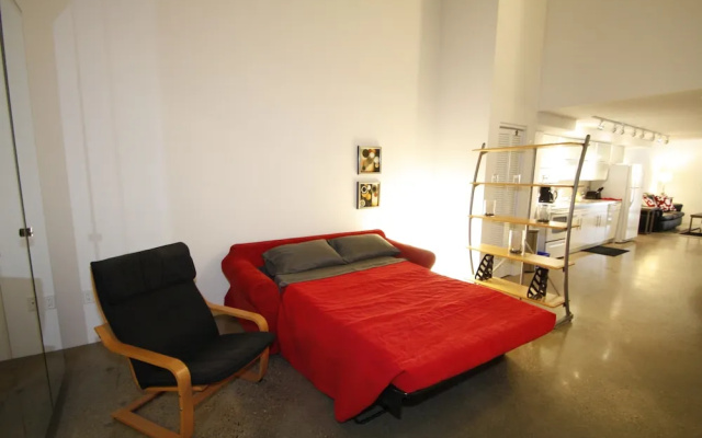 Downtown Loft Style Condo Heated Parking