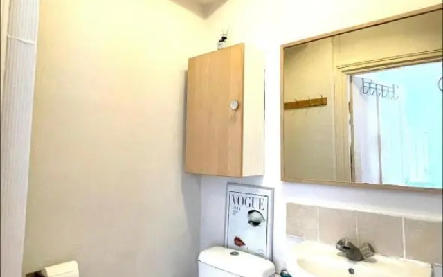 Hyde park Paddington studio