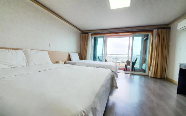 Ocean Family HOTEL