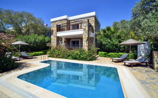 Salmakis Villas