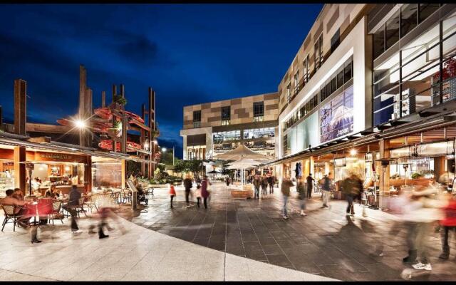 Studio 8 Residences - Adults Only