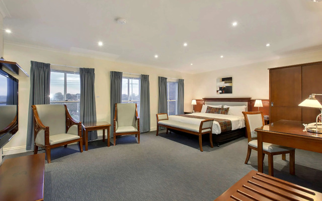 Best Western Plus Buckingham International