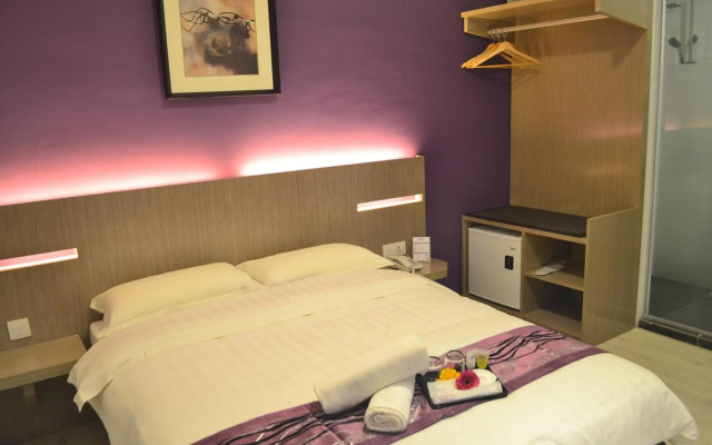 ASHLEY Boutique Hotel