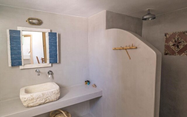 Ailouros guest house