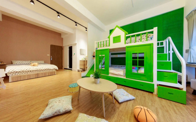 SR Life House