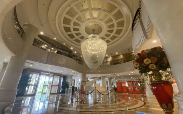 Qinheyuan Linxuan Holiday Hotel