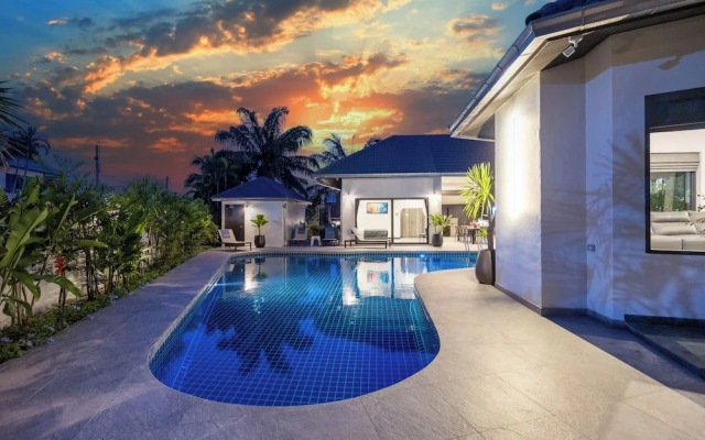 Villa Waree minutes to City and Beach