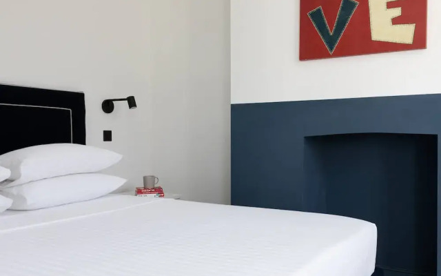 Whittlesey Street II by Onefinestay