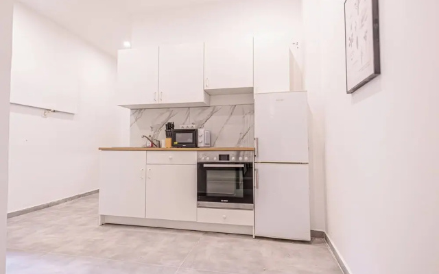 Group Friendly 4BR Near Westbahnhof